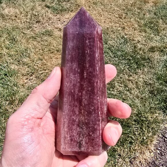 Strawberry Quartz Tower โ Love โข Joy โข Emotional Healing - Picture 7 of 7